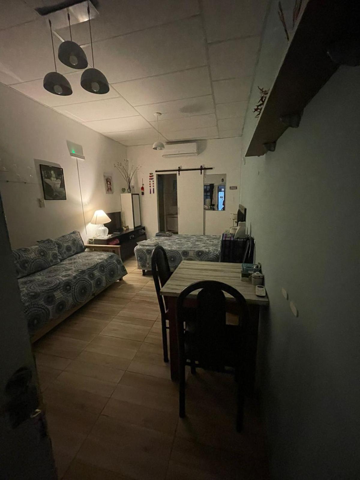 Hospedaje 3 Aeropuerto Ezeiza Pet Friendly Tranfer Gratis Desde Y Hacia El Aeropuerto De Ezeiza A 20 Minutos Apartment Exterior photo